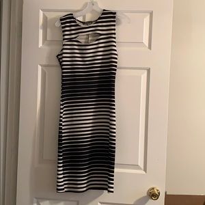 Black & white stretchy dress